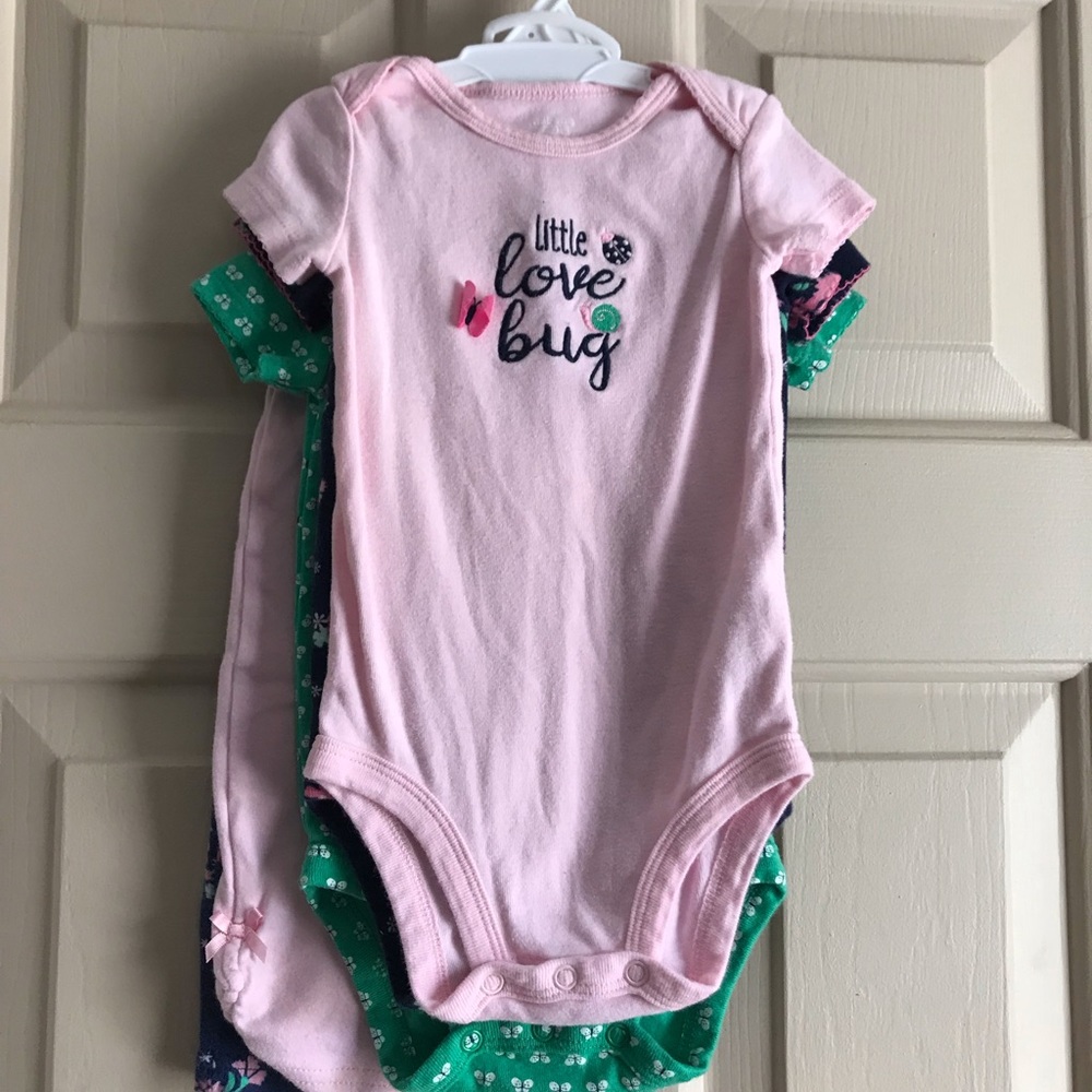 Baby girl bodysuit and pants set